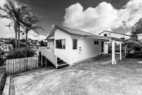 Photo of property in 2/70 Archers Road, Glenfield, Auckland, 0629