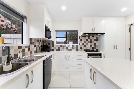 Photo of property in 1/36 West Coast Road, Glen Eden, Auckland, 0602