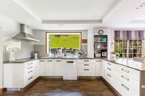 Photo of property in 31 Laingfield Terrace, Laingholm, Auckland, 0604