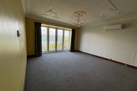 Photo of property in 30 Napier Street, Karaka Bays, Wellington, 6022