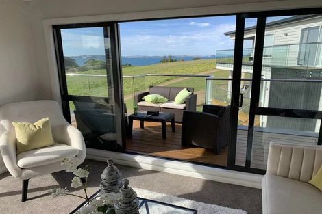 Photo of property in 7 Headland Drive, Long Bay, Auckland, 0630