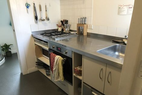 Photo of property in 10 Rimu Road, Kelburn, Wellington, 6012