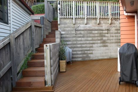 Photo of property in 4 Lakshmi Place, Khandallah, Wellington, 6035