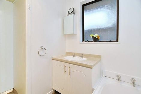 Photo of property in 2/18 Wairakei Road, Strowan, Christchurch, 8052