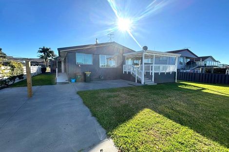 Photo of property in 31 Coppelia Avenue, Omokoroa, 3114