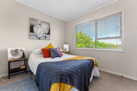 Photo of property in 15 Reynolds Place, Torbay, Auckland, 0630
