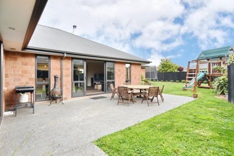 Photo of property in 22 Hawthorn Mews, Rangiora, 7400