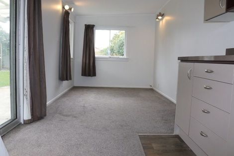 Photo of property in 15 Webb Street, Terrace End, Palmerston North, 4410