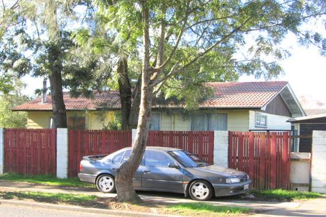 Photo of property in 3 Sandrine Avenue, Clover Park, Auckland, 2019