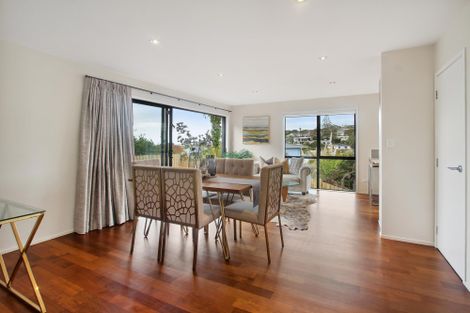 Photo of property in 4 Korotaha Terrace, Rothesay Bay, Auckland, 0630