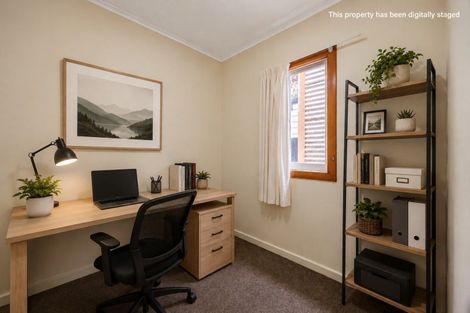 Photo of property in 40 Shakespeare Road, Bluff Hill, Napier, 4110