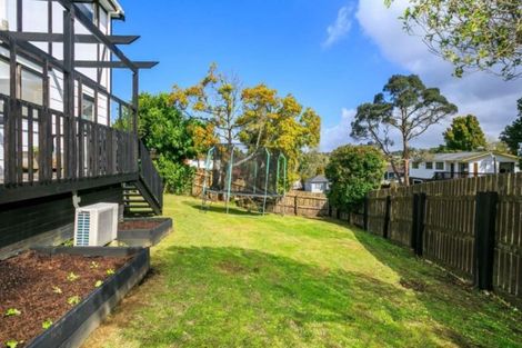 Photo of property in 2/7 Wilkinson Way, Browns Bay, Auckland, 0630