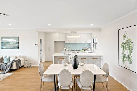 Photo of property in 10 Ascension Crescent, Orewa, 0931