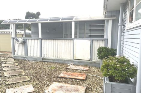 Photo of property in 12 Kereru Street, Henderson, Auckland, 0612