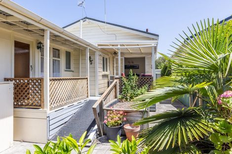 Photo of property in 135 Vigor Brown Street, Napier South, Napier, 4110