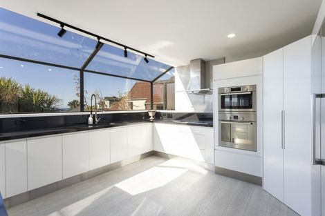 Photo of property in 66 Cliffs Road, Saint Clair, Dunedin, 9012