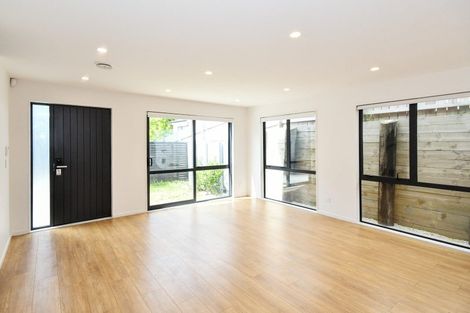 Photo of property in 2b Bendale Place, Papatoetoe, Auckland, 2025