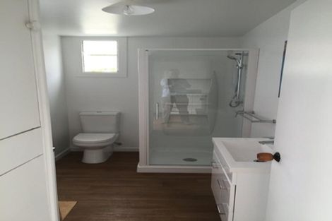 Photo of property in 11 Cradock Street, South New Brighton, Christchurch, 8062