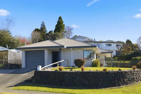 Photo of property in 8 Sunvale Place, Gate Pa, Tauranga, 3112