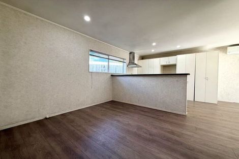 Photo of property in 22 Millstream Drive, Henderson, Auckland, 0610