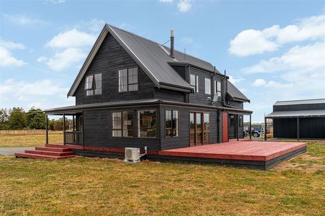 Photo of property in 342 No 1 Line, Tauwharenikau, Tauherenikau, 5771