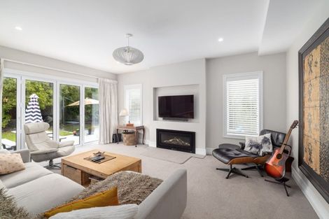 Photo of property in 87 Cashmere Road, Cashmere, Christchurch, 8022
