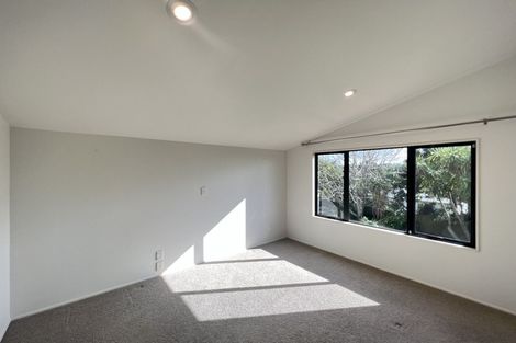 Photo of property in 3a Domain Road, Weymouth, Auckland, 2103