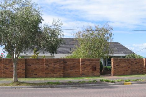 Photo of property in 26 Seacliffe Avenue, Belmont, Auckland, 0622