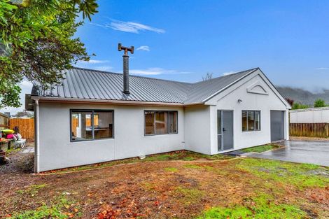 Photo of property in 16a Steeles Lane, Western Heights, Rotorua, 3015