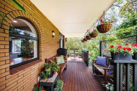 Photo of property in 101 Clifton Terrace, Fitzherbert, Palmerston North, 4410