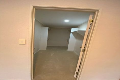 Photo of property in 10 Mullagh Place, East Tamaki Heights, Auckland, 2016