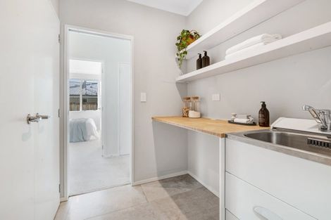 Photo of property in 26 Kukuwai Avenue, Red Beach, 0932