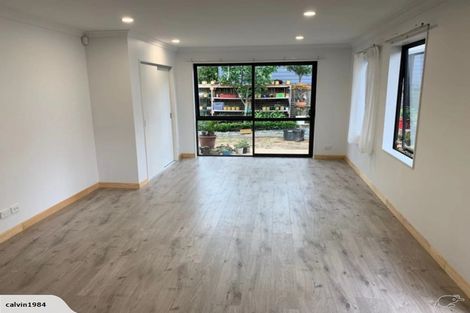 Photo of property in 127 Botany Road, Botany Downs, Auckland, 2010