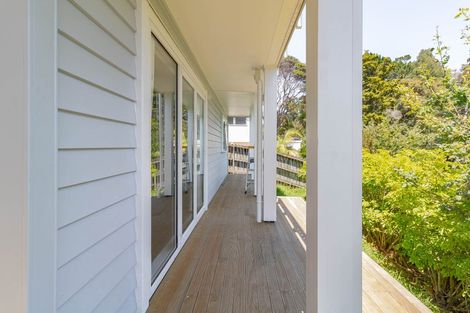 Photo of property in 27 Ian Marwick Place, Birkenhead, Auckland, 0626