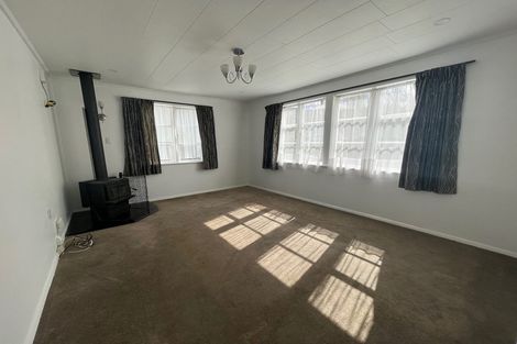 Photo of property in 6 Churton Crescent, Taita, Lower Hutt, 5011