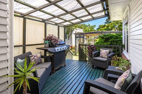 Photo of property in 30 Seabrook Avenue, New Lynn, Auckland, 0600