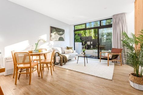 Photo of property in 4f Armour Avenue, Mount Victoria, Wellington, 6011