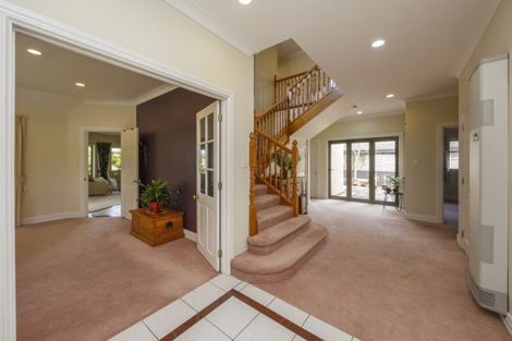 Photo of property in 5 Kilkenny Place, Fitzherbert, Palmerston North, 4410