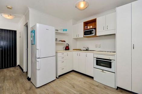 Photo of property in 24/8 Carolina Place, Albany, Auckland, 0632