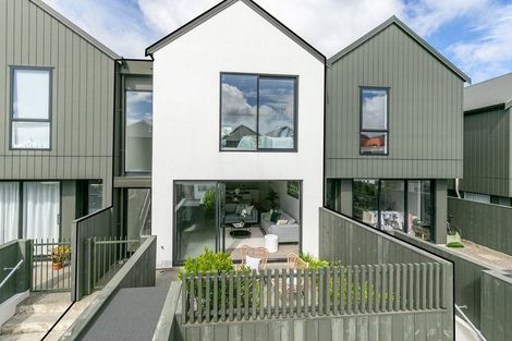 Photo of property in 20/6 Oswald Crescent, Paparangi, Wellington, 6037