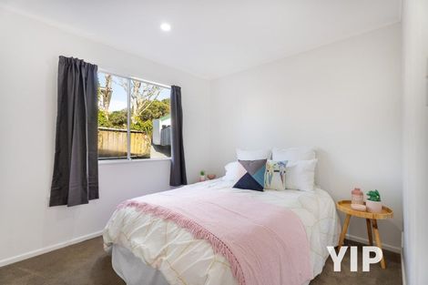 Photo of property in 2/35 Horokiwi Road West, Newlands, Wellington, 6037