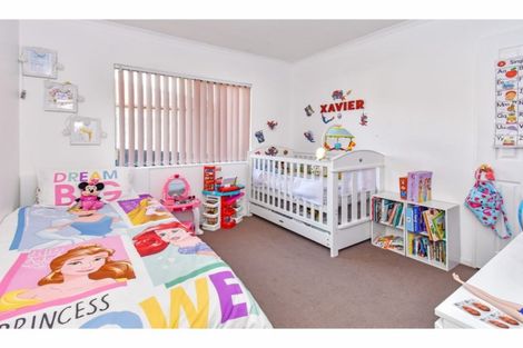 Photo of property in 9 Carn Place, Weymouth, Auckland, 2103