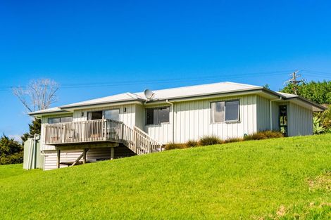 Photo of property in 11 Lupis Way, Kaiwaka, 0573