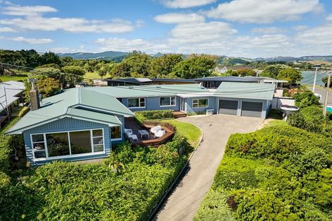 Photo of property in 19 Motukaraka Point, Pauatahanui, Porirua, 5381