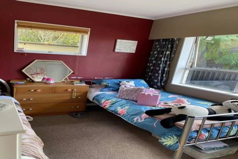 Photo of property in 8 Megan Avenue, Pakuranga Heights, Auckland, 2010