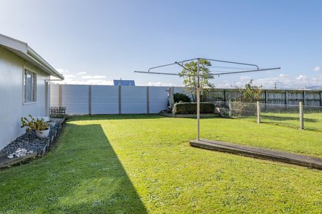 Photo of property in 10 Grenville Street, Levin, 5510