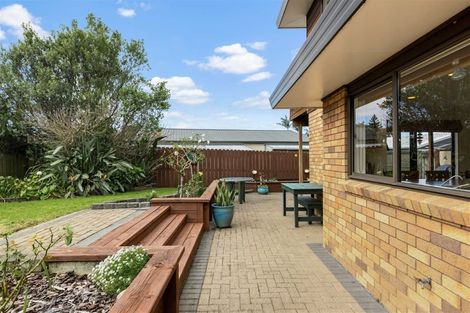 Photo of property in 6 D'urville Place, Gulf Harbour, Whangaparaoa, 0930