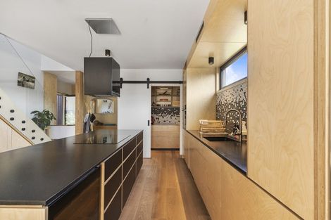 Photo of property in 6 Soudley Court, Jacks Point, Queenstown, 9371