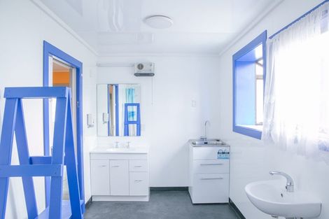 Photo of property in 14 Marine Parade, Bluff, 9814