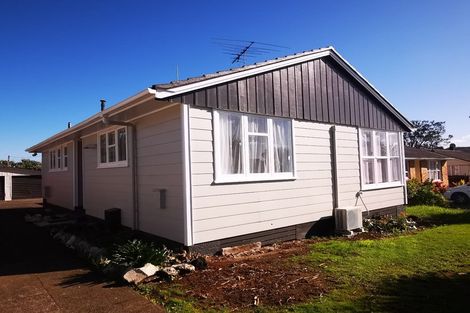 Photo of property in 80 Caravelle Close, Mangere, Auckland, 2022